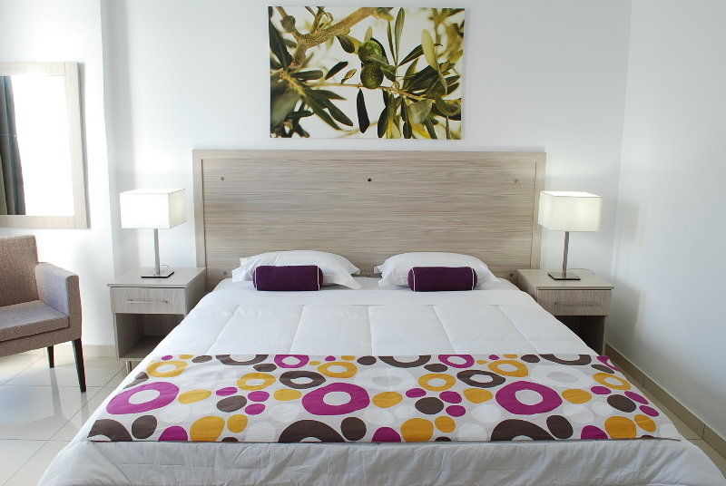 Frixos Suites Hotel Apts Oroklini Zewnętrze zdjęcie